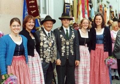 Vereins- Schützenkönig und Bezirks- Jugendkönig 2002 